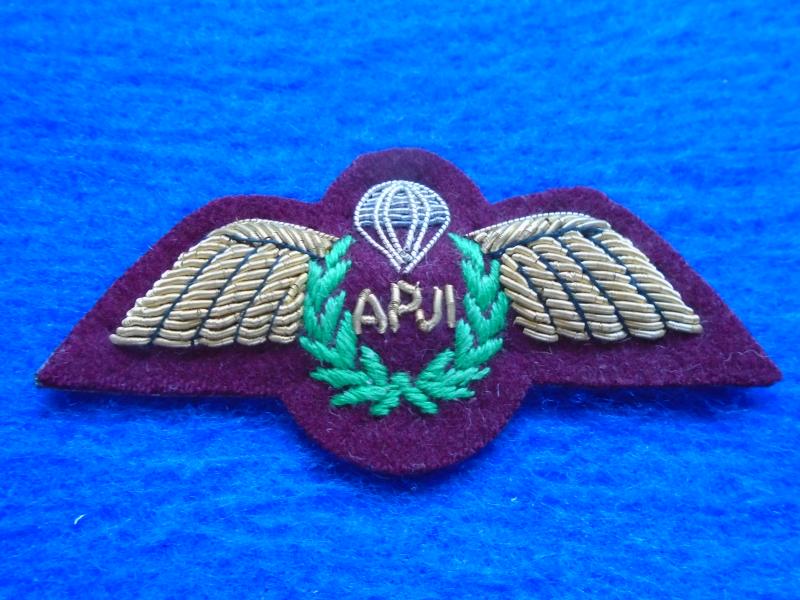 BRITISH ARMY ASSISTANT PARACHUTE JUMP INSTRUCTORS BULLION MESS DRESS WINGS, BRITISH MADE