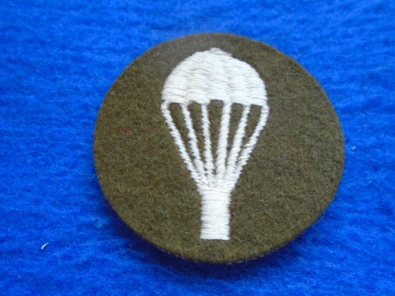 BRITISH ARMY OBSOLETE PARACHUTE NO 2 DRESS EMBROIDERED QUALIFICATION BADGE, BRITISH MADE