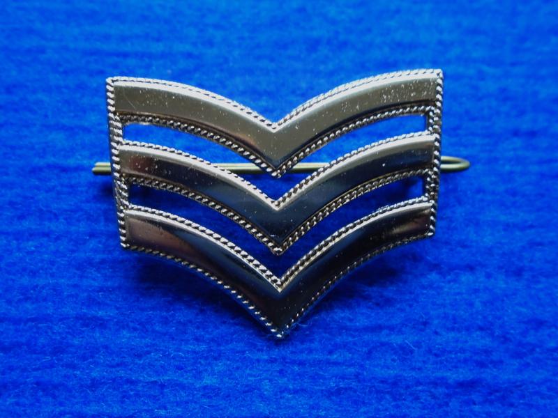 BRITISH MILITARY GOLD ANODISED SERGEANTS RANK STRIPES + PIN