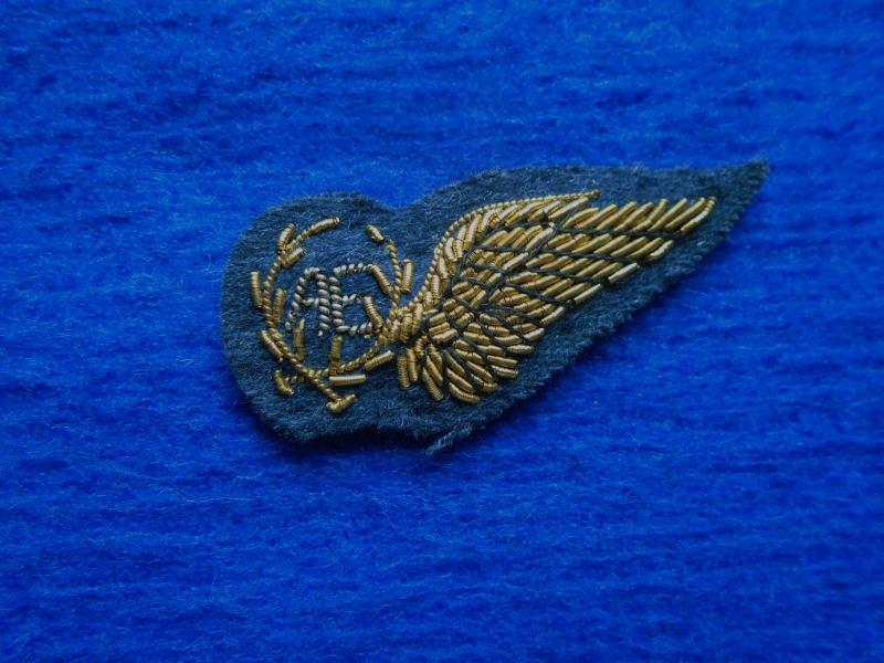 ROYAL AIR FORCE, RAF AIR ELECTRONICS BULLION MESS DRESS BREVET, BRITISH MADE