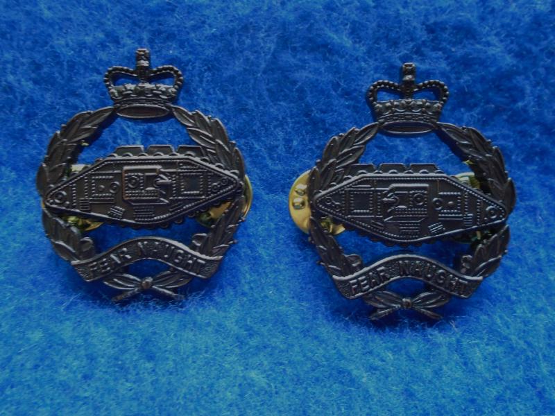 PAIR RTR, ROYAL TANK REGIMENT OFFICERS SERVICE DRESS BRONZE COLLAR BADGES, TKS