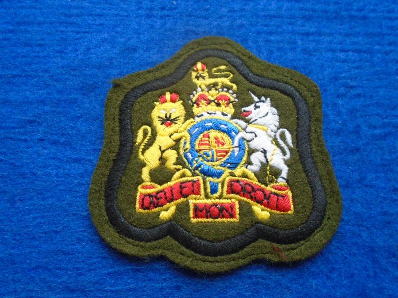 BRITISH REGIMENTAL SERGEANT MAJOR, ARMY PHYSICAL TRAINING CORPS EMBROIDERED RANK BADGE