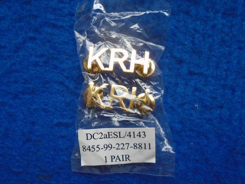 NEW PAIR OF KRH, KING'S ROYAL HUSSARS GOLD PLATED METAL SHOULDER TITLES