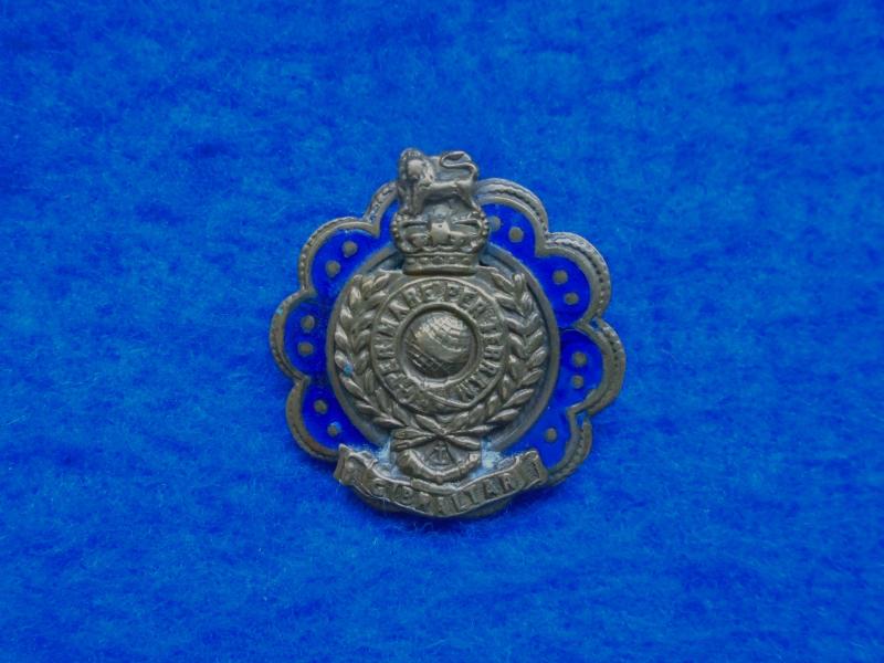 VICTORIAN ROYAL MARINES LIGHT INFANTRY GILT & ENAMEL SWEETHEART BROOCH