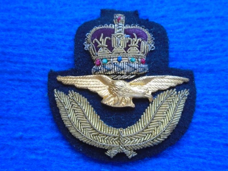 ERII ROYAL AIR FORCE, RAF OFFICERS BULLION & GILT CAP BADGE